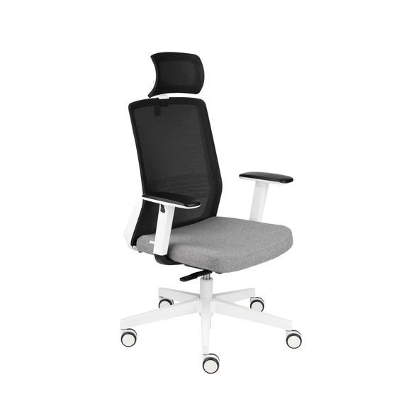 Coco_WS_HD_white_MD05